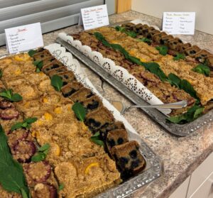 Dessertbuffet beim Vereinsfest